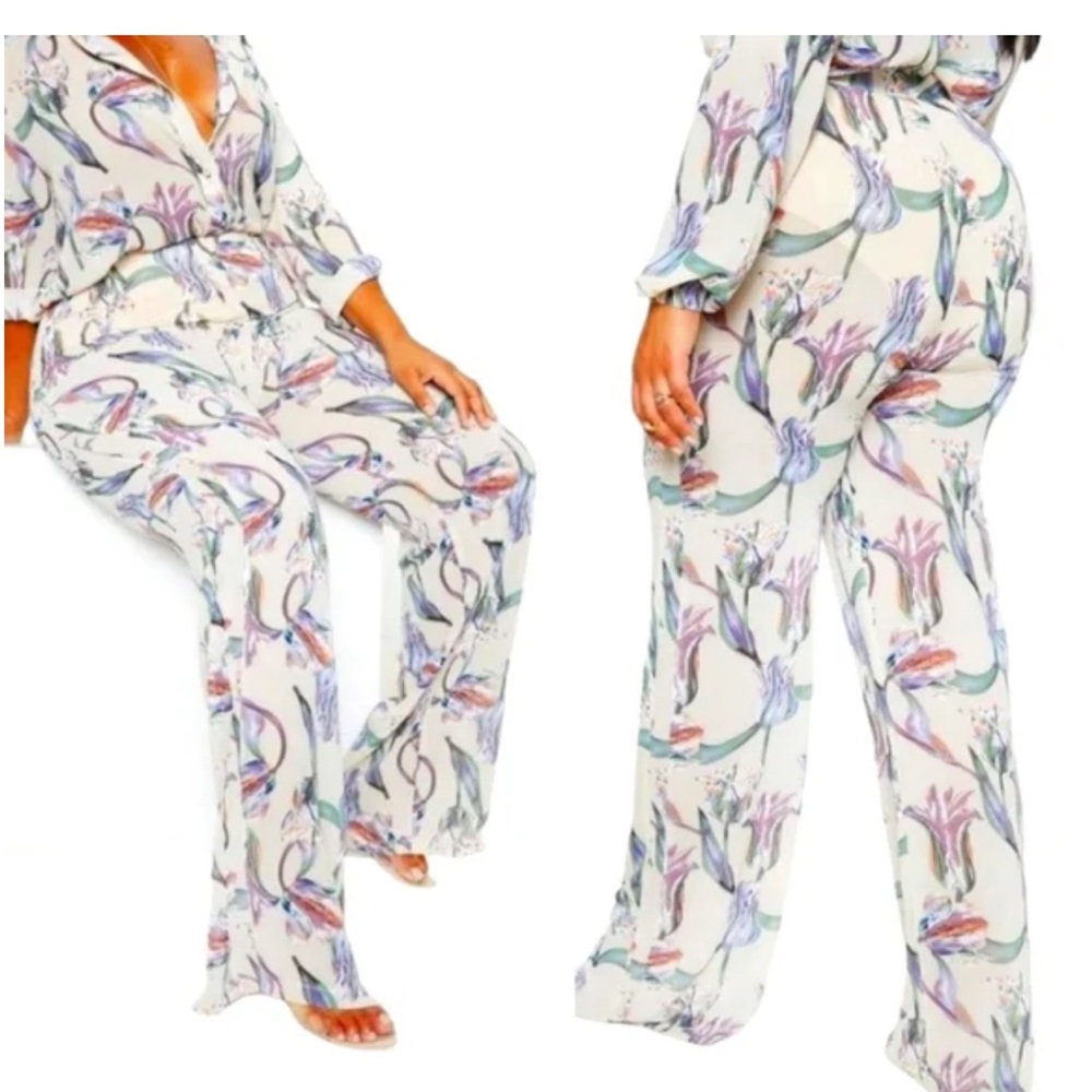 PrettyLittleThing Multicolor Floral Pants